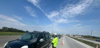 Kapaklı'da trafik uygulaması: 1471 araç kontrol edildi, 138 sürücüye ceza kesildi