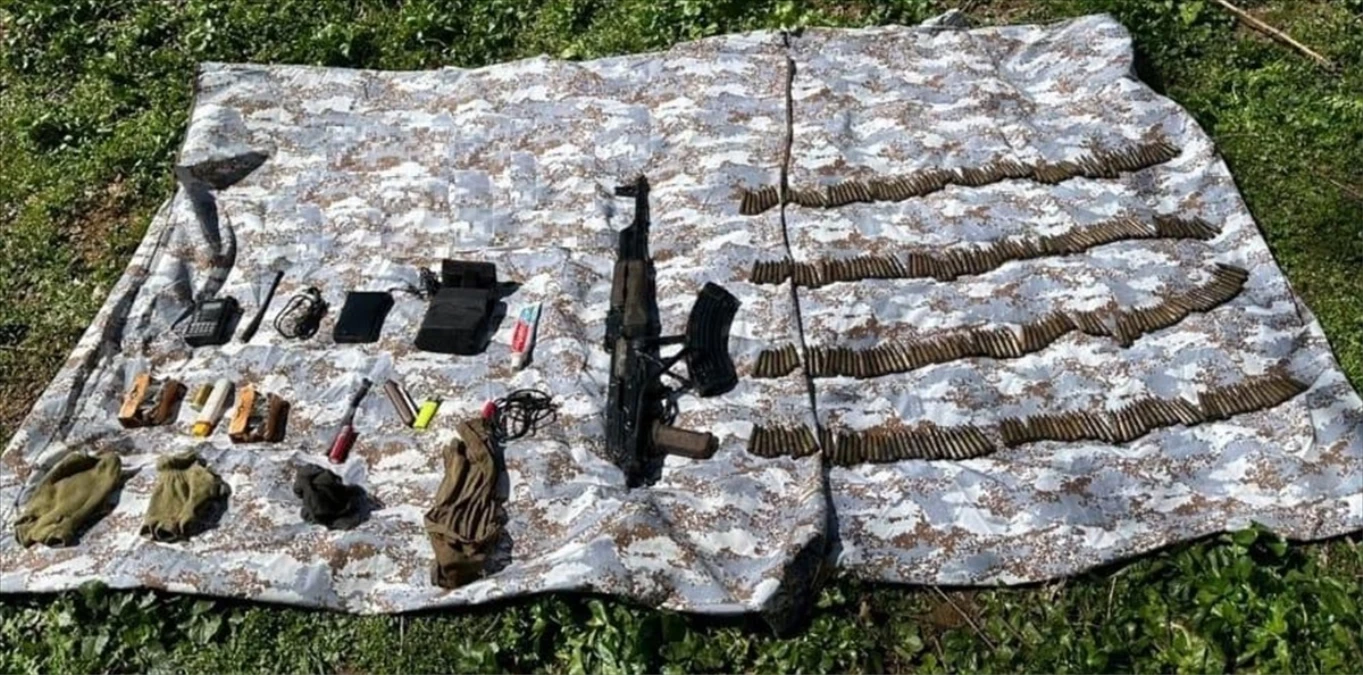Bitlis\'te terör örgütüne ait silah ve malzeme ele geçirildi