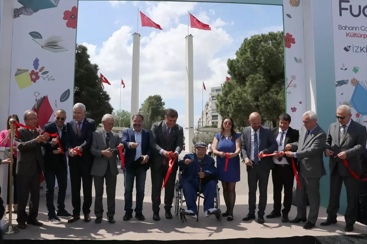 İzmir Kitap Fuarı Çocuk Edebiyatı Temasıyla Başladı