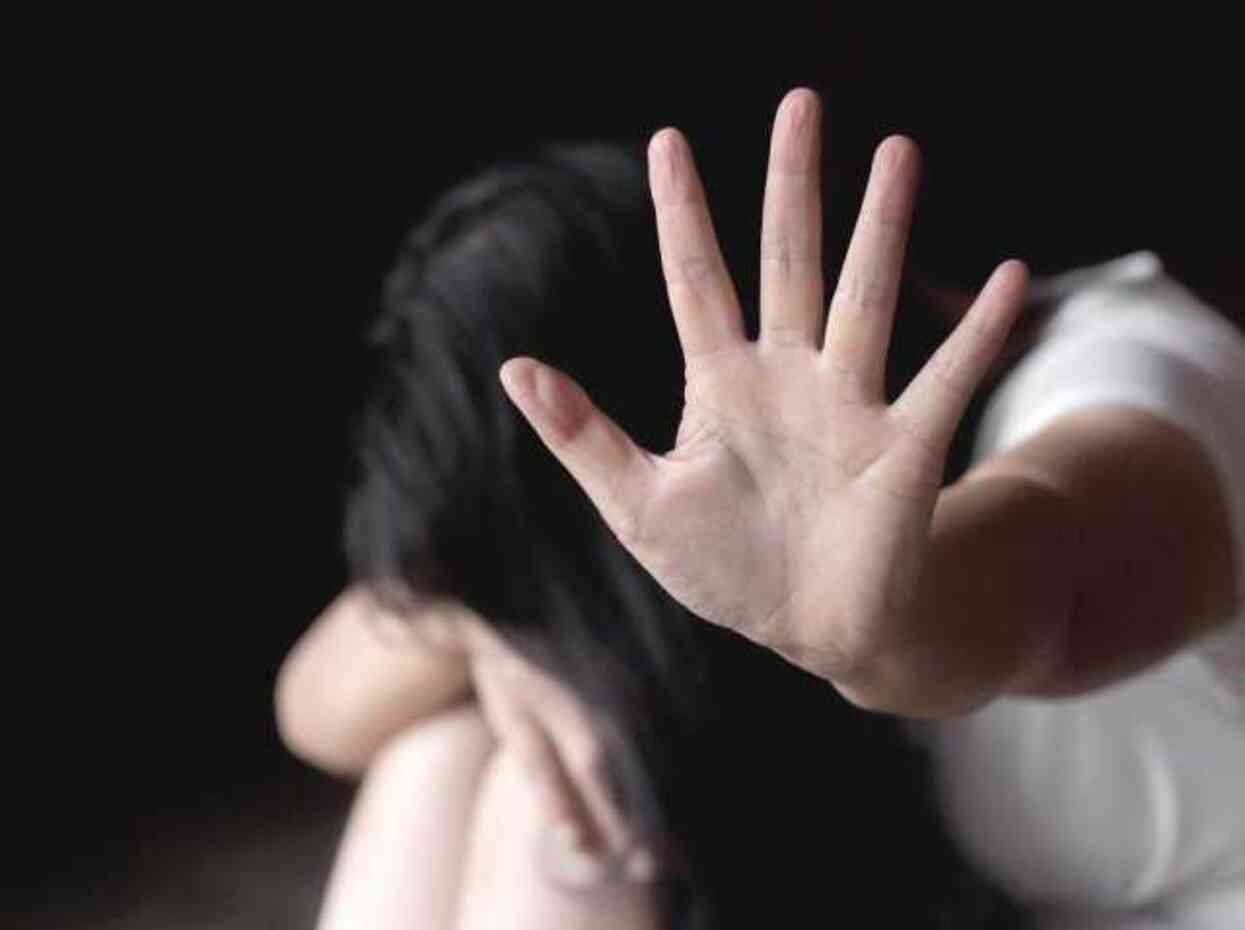 Kadın kuaföründen, 14 yaşındaki çırağa taciz iddiası: Seninle olmak istiyorum Kadın kuaföründen, 14 yaşındaki çırağa taciz iddiası: Seninle olmak istiyorum