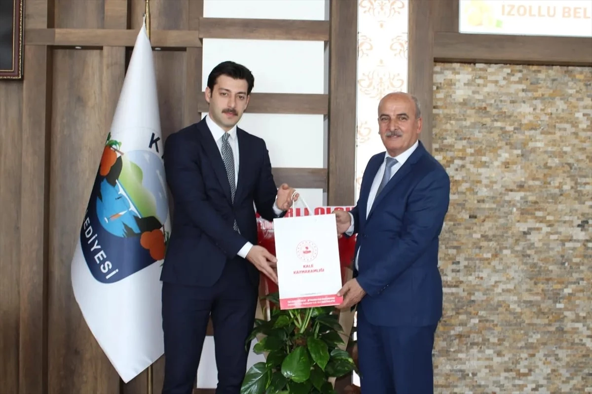 Kale Kaymakamı Mustafa Aksoy, Belediye Başkanı İhsan Öznay\'ı ziyaret etti