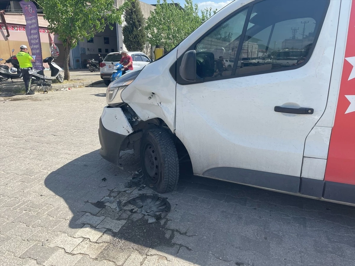 Nazilli\'de trafik kazasında 1 kişi yaralandı