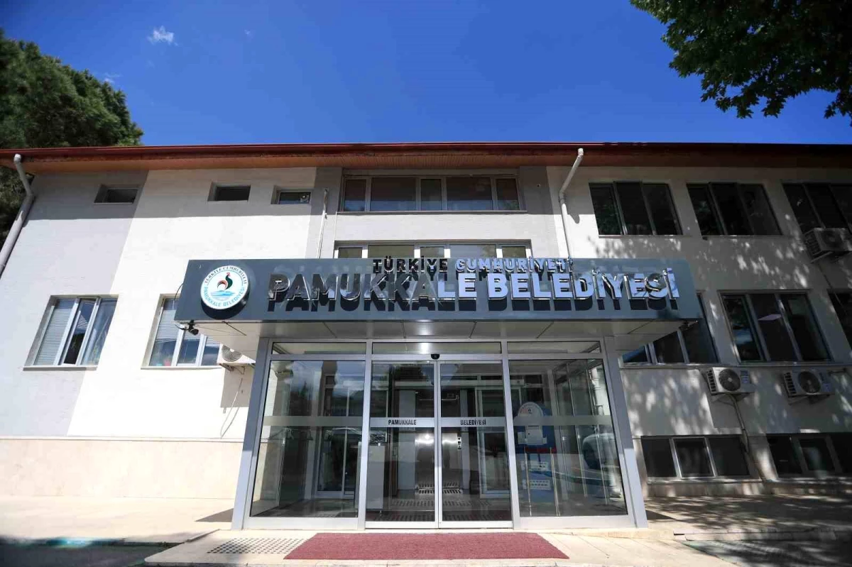 Pamukkale Belediyesi\'ne \'Türkiye Cumhuriyeti\' ibaresi eklendi