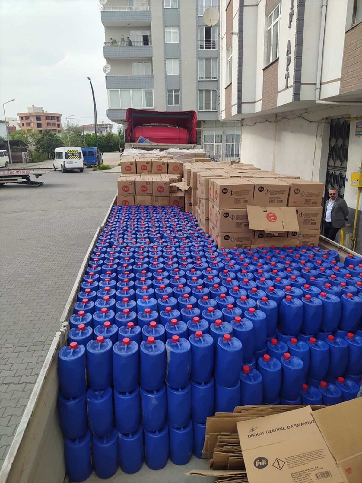Samsun\'da 36 Bin 280 Litre Sahte Bulaşık Deterjanı Ele Geçirildi