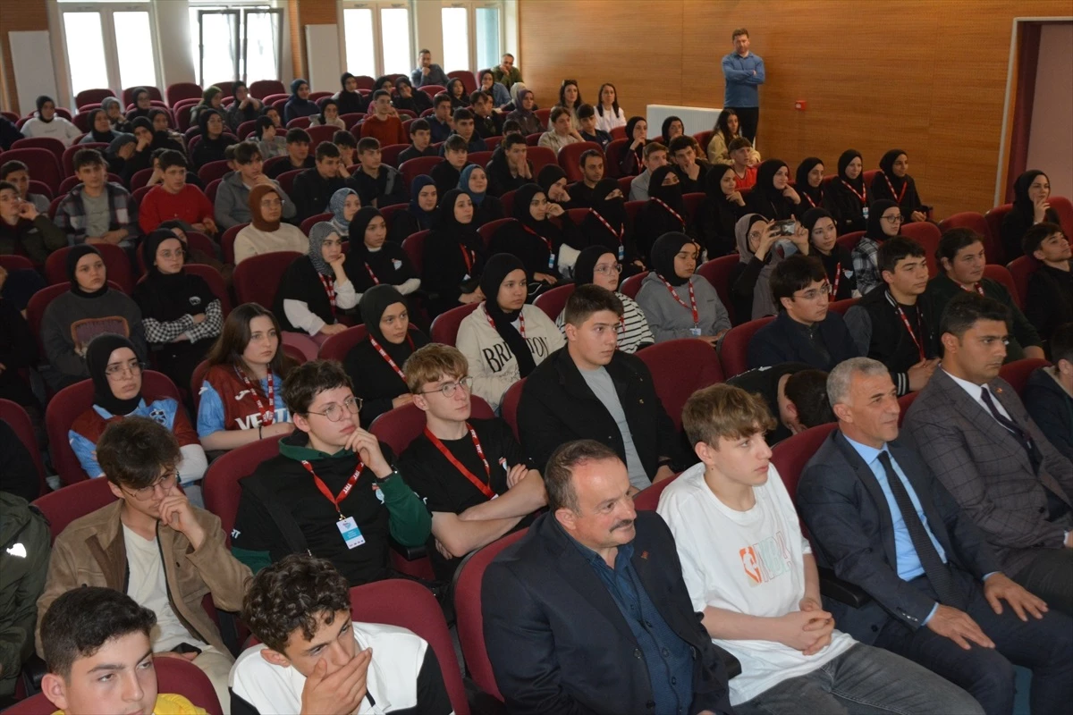 Trabzon\'da Gençler İçin Gazetecilik Eğitimi Tamamlandı