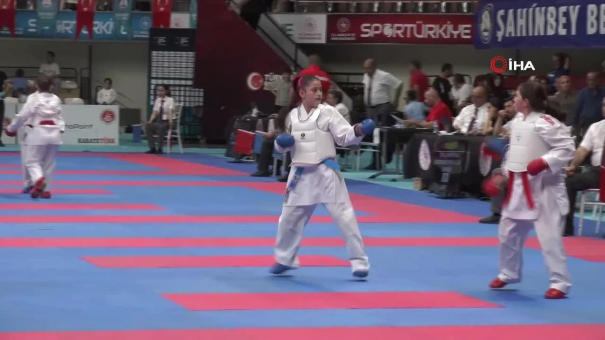 Türkiye Minikler Karate Şampiyonası Gaziantep\'te Başladı