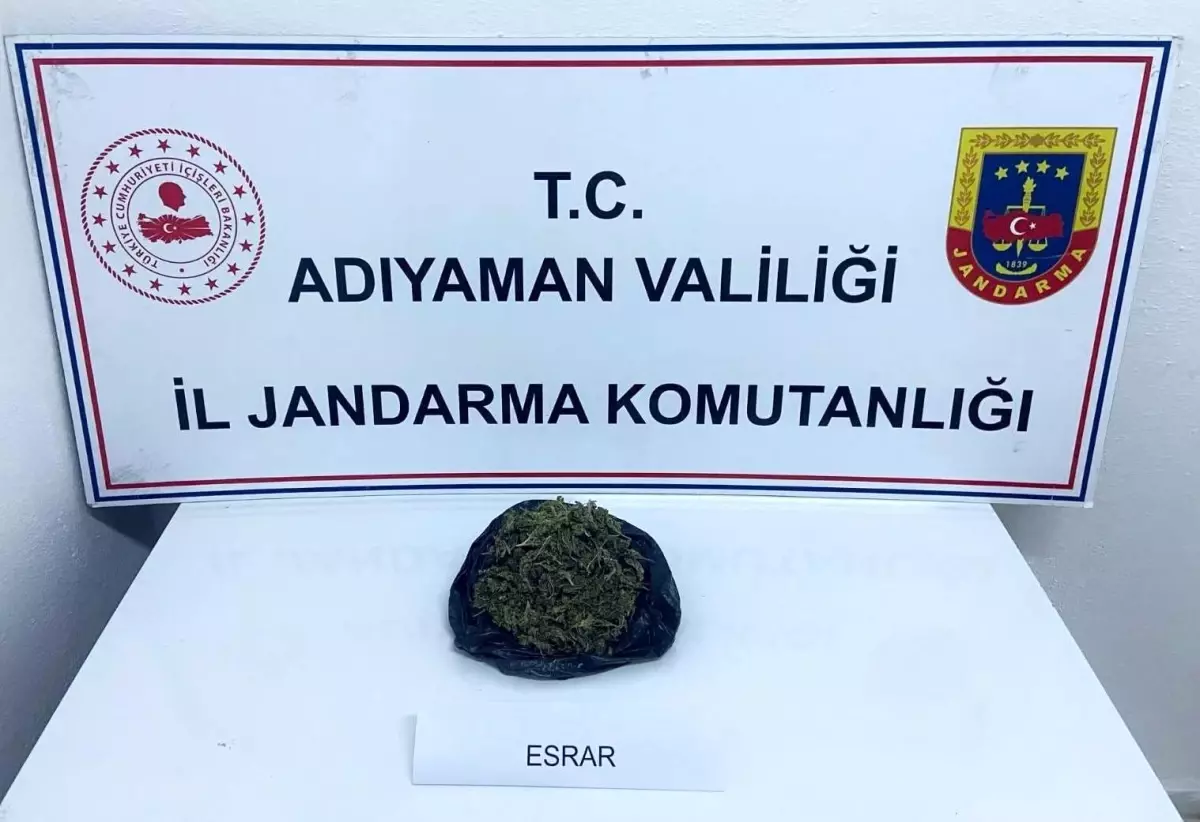 Adıyaman\'da Jandarma Tarafından Uyuşturucu Operasyonu