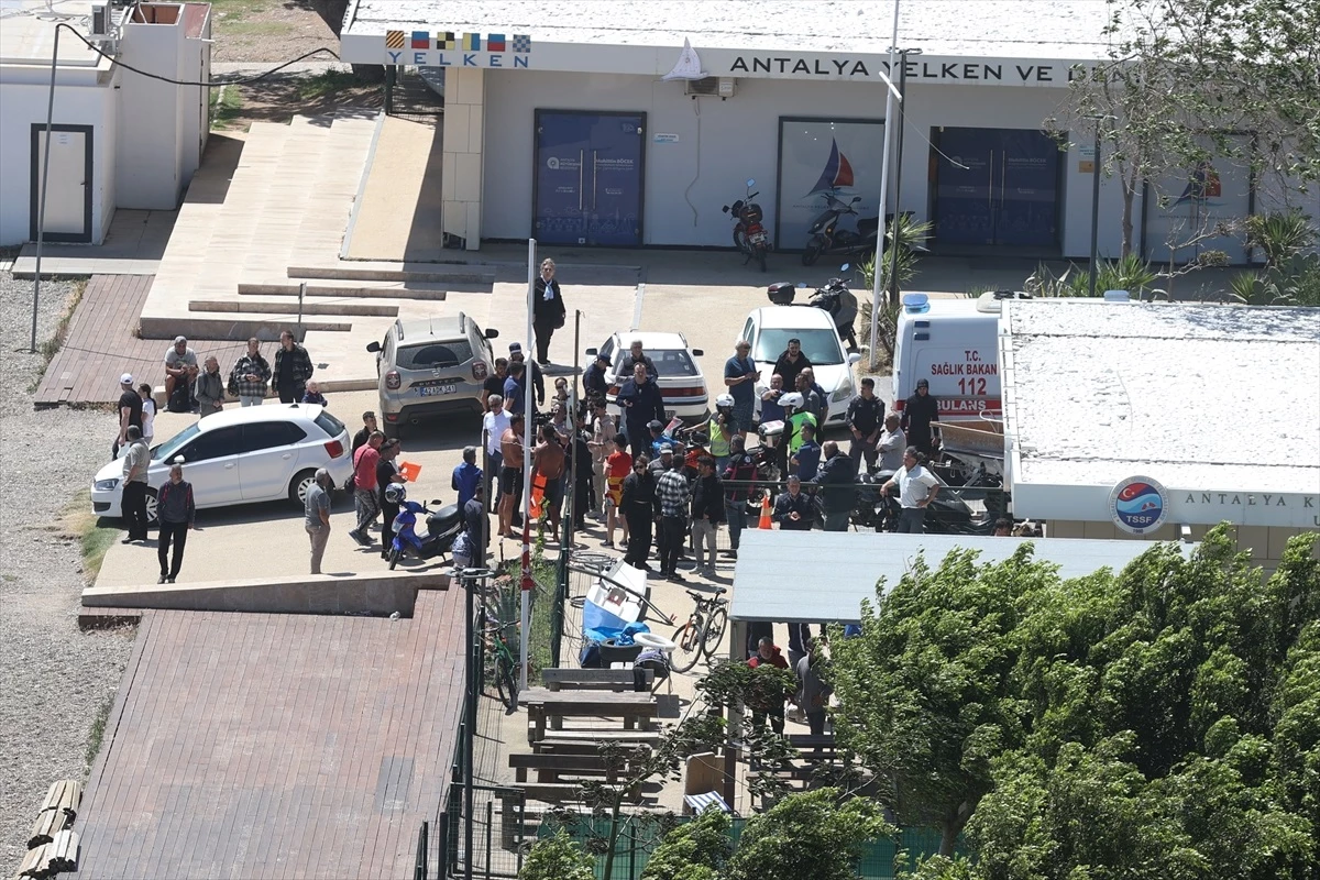 Fırtınada Mahsur Kalan Genç Uzaktan Kumandalı İnsansız Cankurtaran Yardımıyla Kurtarıldı