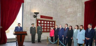 Aydın Büyükşehir Belediye Başkanı Özlem Çerçioğlu, Anıtkabir'i ziyaret etti