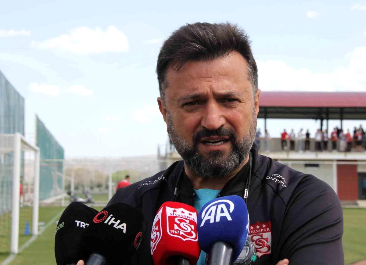 Sivasspor Teknik Direktörü Bülent Uygun: Hedefimiz Avrupa Kupası\'na katılmak
