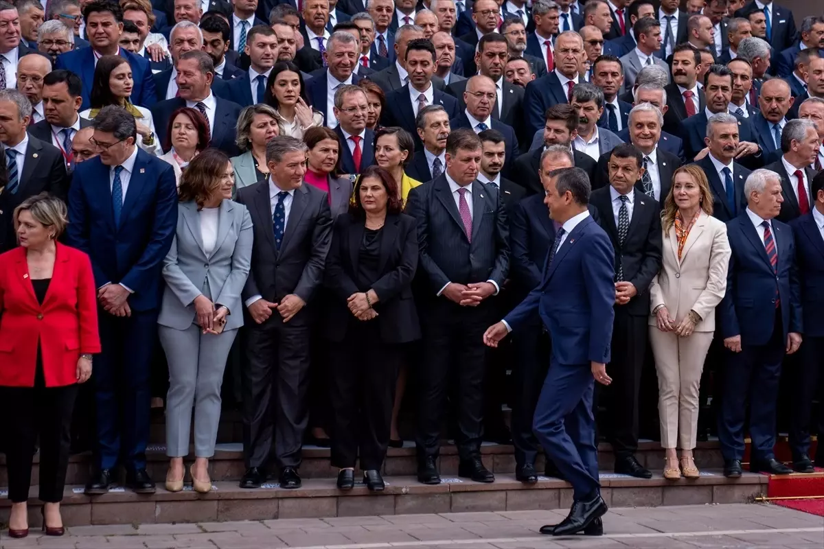 CHP Genel Başkanı Özgür Özel: Zafer değil, görevdir