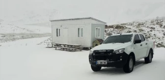 Denizli'de 2 bin 420 rakımlı Bozdağ'da kar etkili oldu