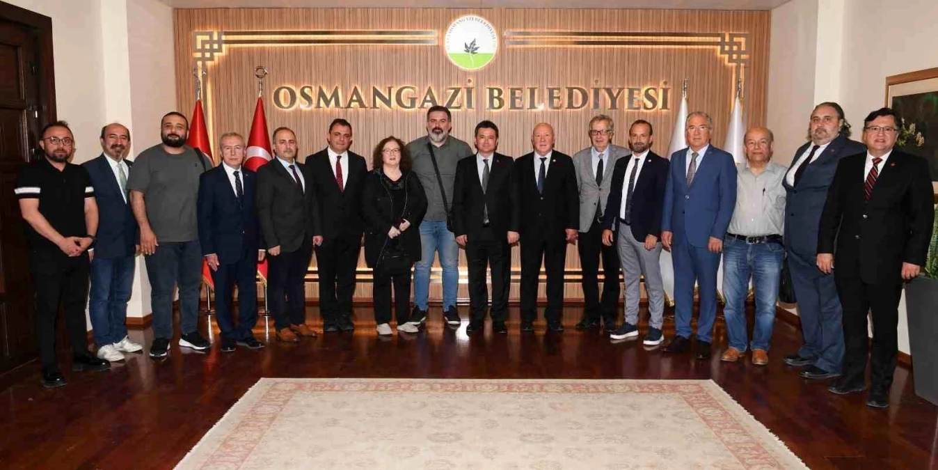 BGC Yönetimi Osmangazi Belediye Başkanı Erkan Aydın\'ı Ziyaret Etti