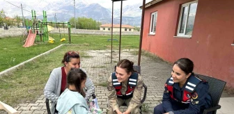 Erzincan'da jandarma ekipleri bilgilendirme faaliyeti gerçekleştirdi