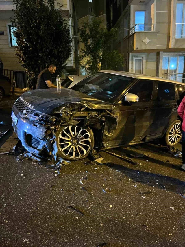 Frenleri tutmayan otomobil, 14 aracı biçti! Şoka giren sürücüyü sarhoş sanıp linç ettiler