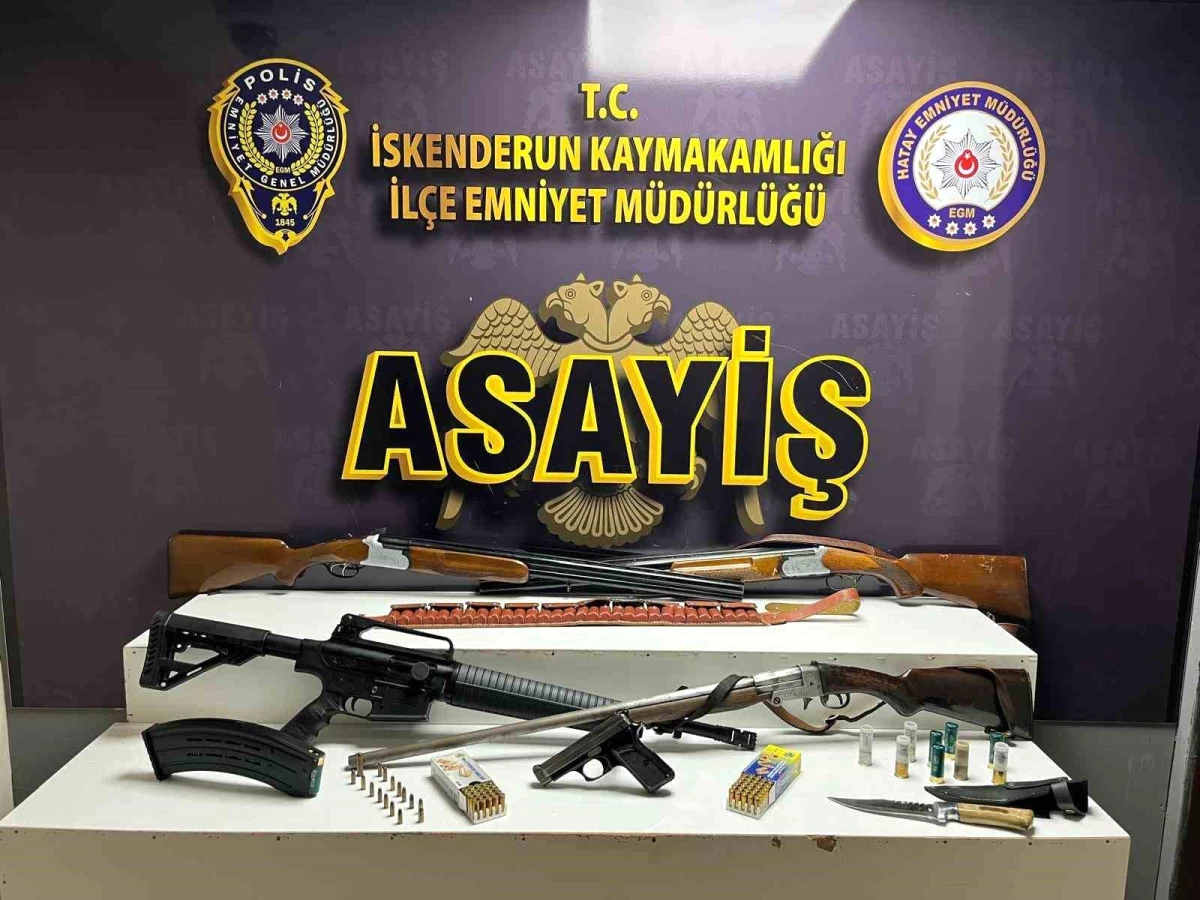 Hatay\'da polis operasyonunda 9 kişi yakalandı, çok sayıda silah ele geçirildi