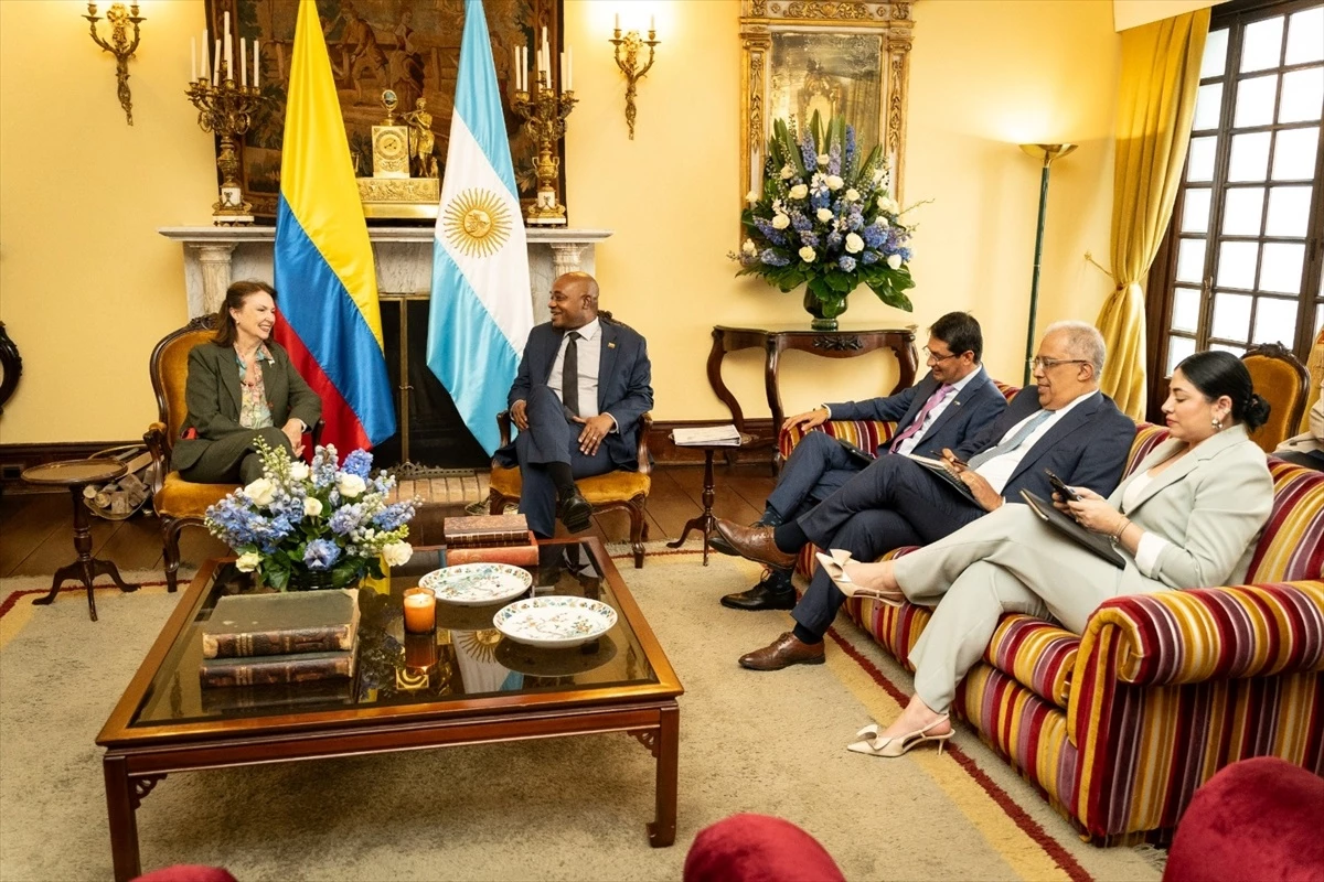 Kolombiya ve Arjantin Dışişleri Bakanları Görüştü