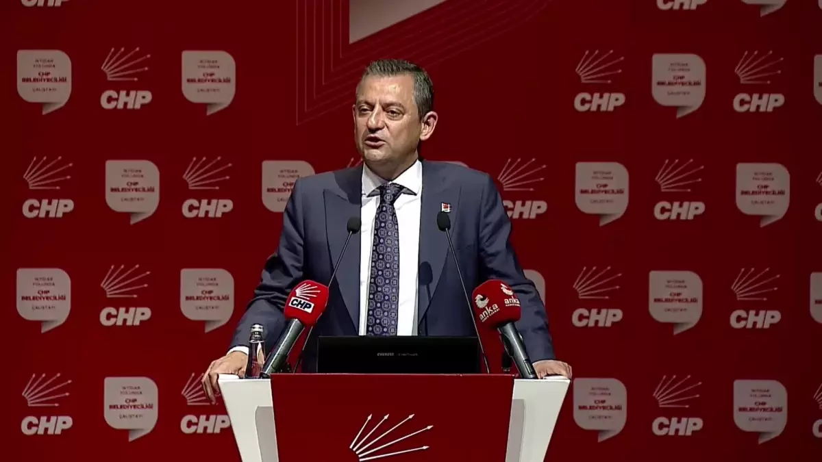 Özgür Özel: "Bu Bir Zafer Değil, Görevdir. Parti İktidar Olduğunda Zafere Dönüşecektir"