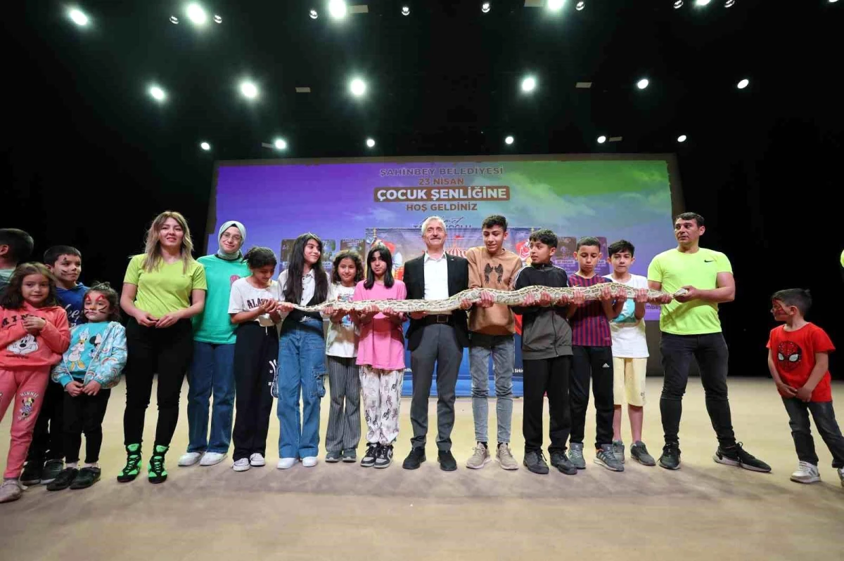 Şahinbey Belediyesi Çocuk Şenliği Başladı