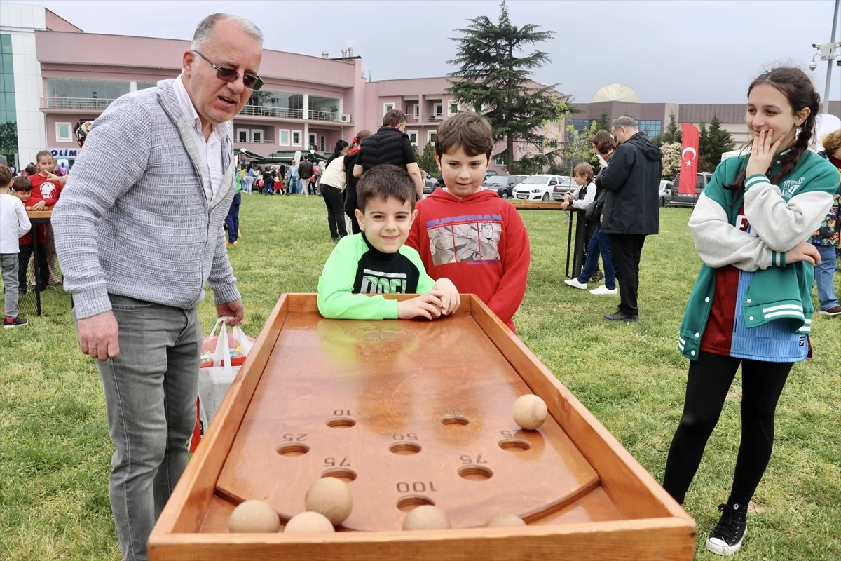 Trabzon\'da 2 Bin Çocuk, Oyun Şenliğine Katıldı