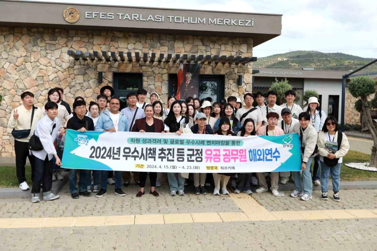Güney Koreli belediye çalışanları Efes Tarlası Yaşam Köyü\'nü ziyaret etti