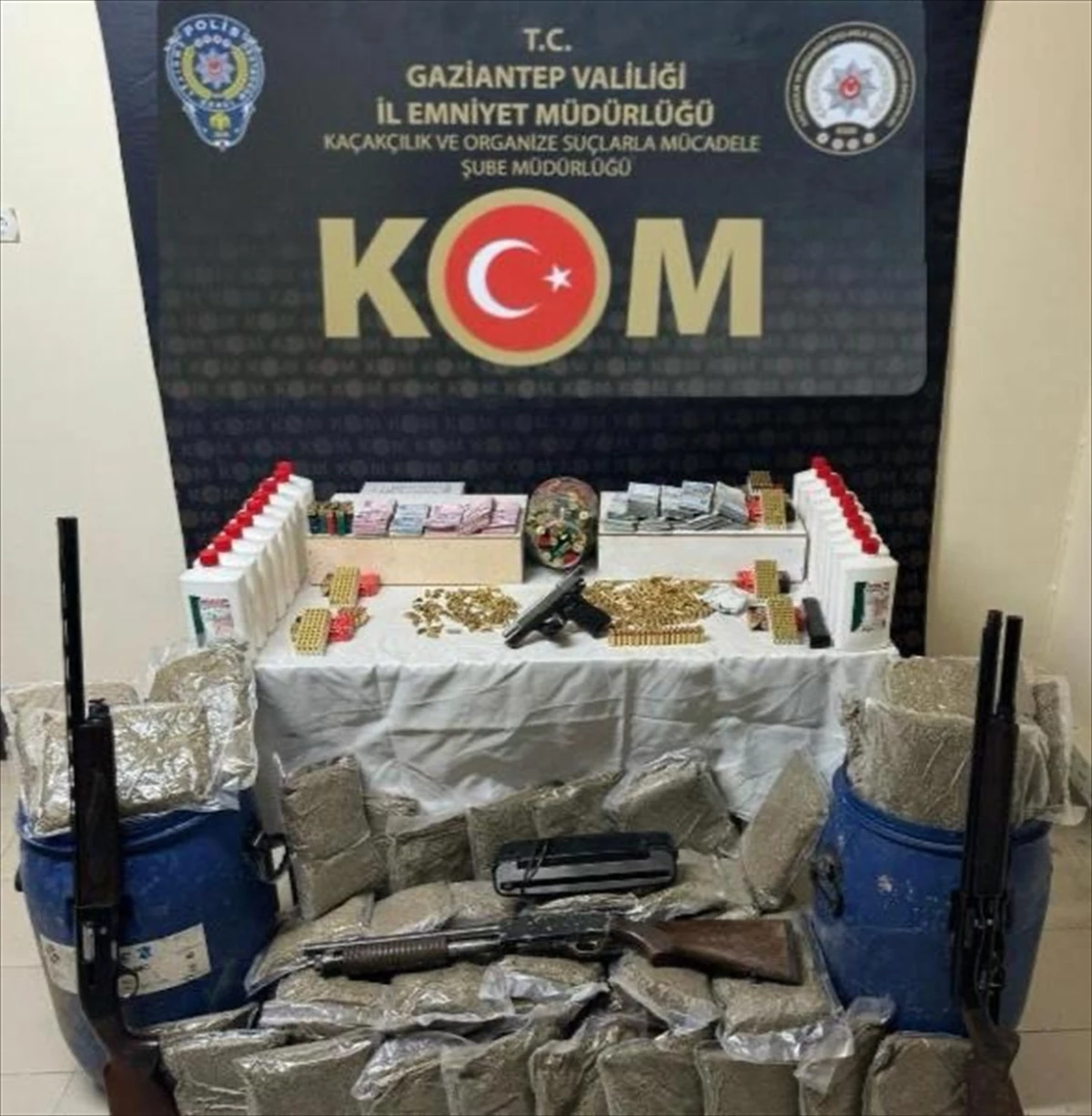 Gaziantep\'te uyuşturucu ve silahla yakalanan zanlı tutuklandı