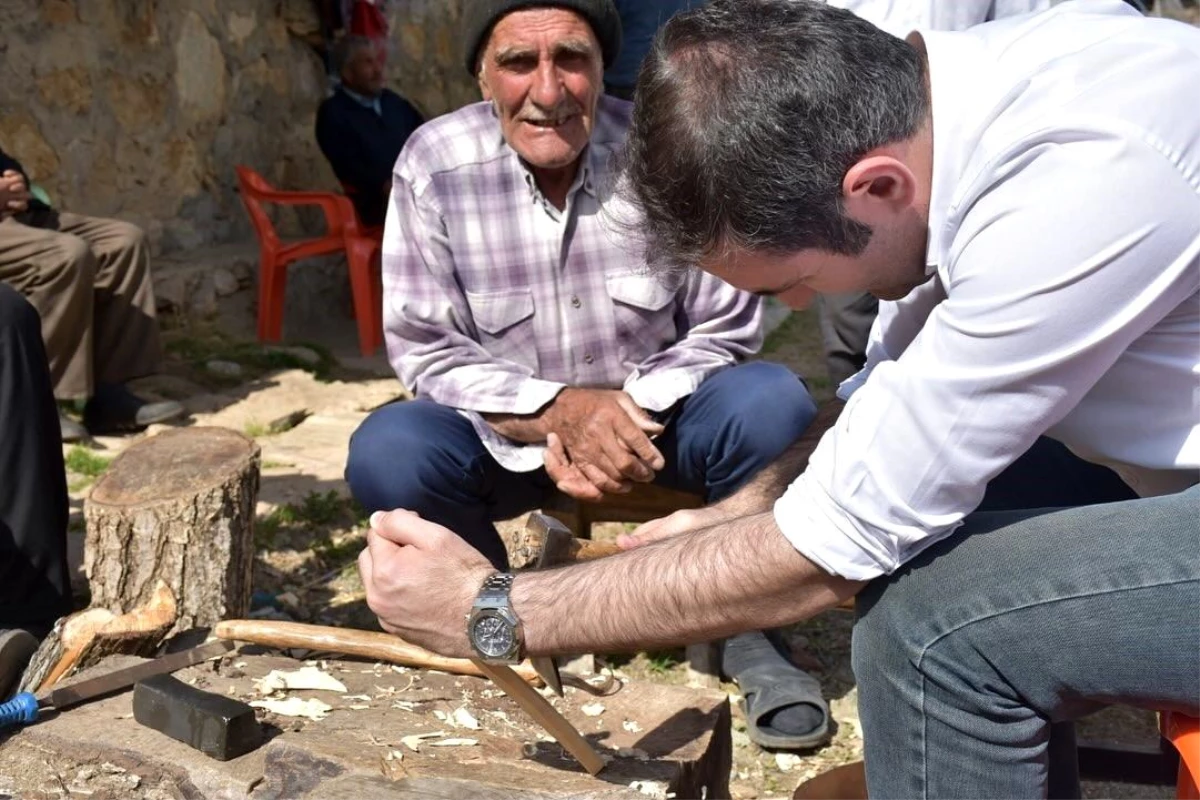 Batman\'ın Sason Kaymakamı, Bitlis sınırındaki köylerde vatandaşlarla buluştu