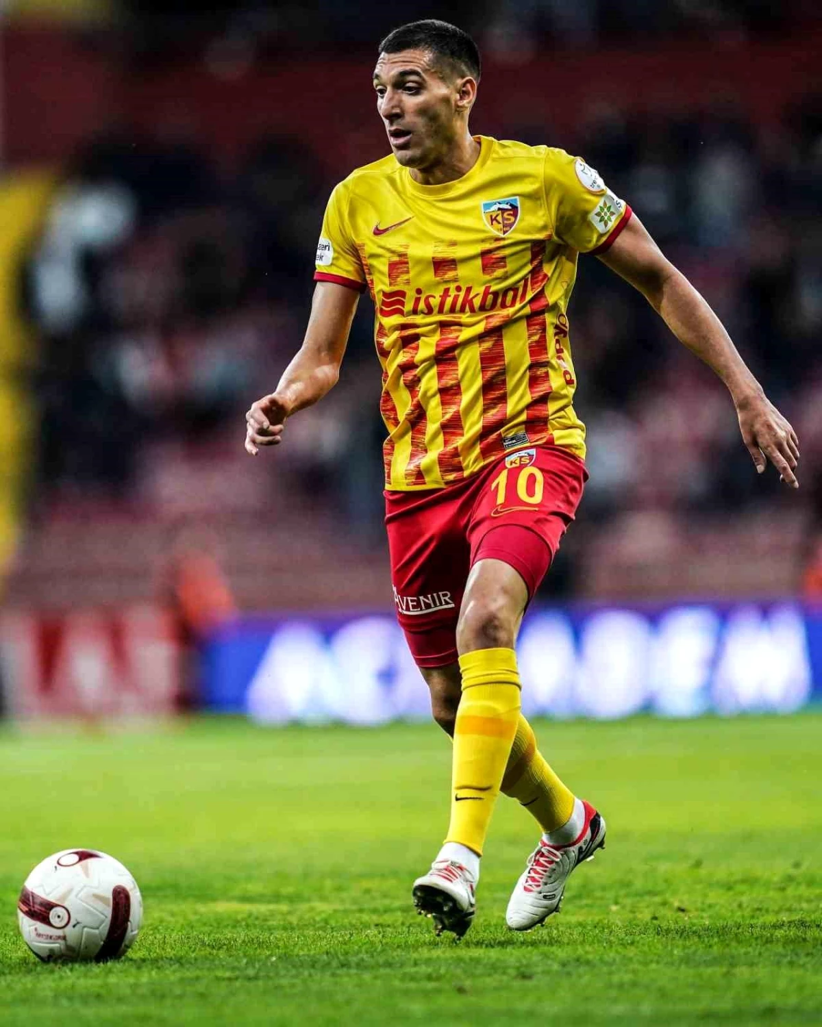 Kayserispor\'un Mehdi Bourabia, Trabzonspor maçında gol attı