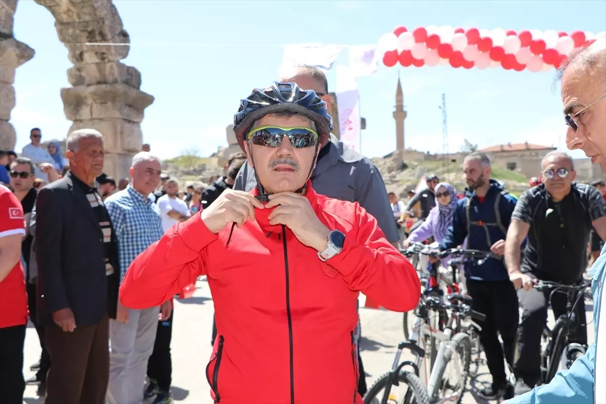 Niğde\'de Tyana Su Yolu Bisiklet Turu düzenlendi