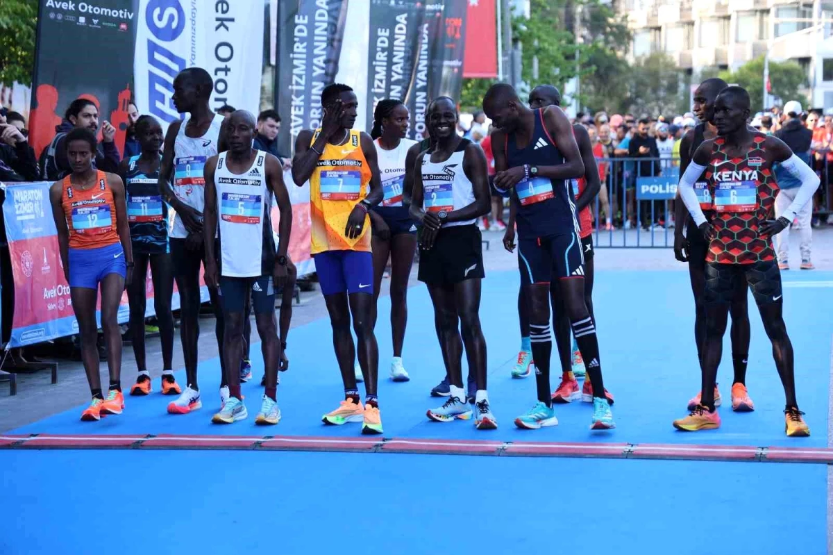 Maraton İzmir\'de 5. kez start verildi