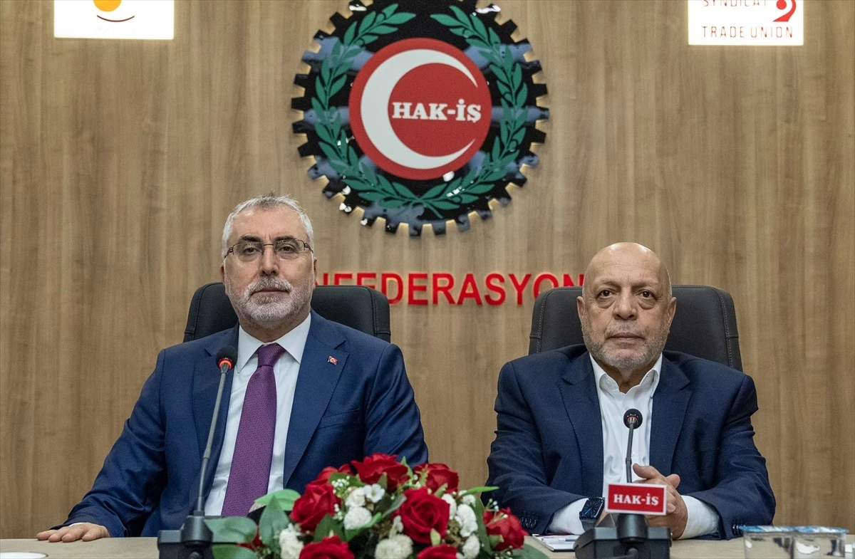 Bakan Işıkhan: Yeni belediye başkanlarının çalışanları işten çıkarması endişe verici