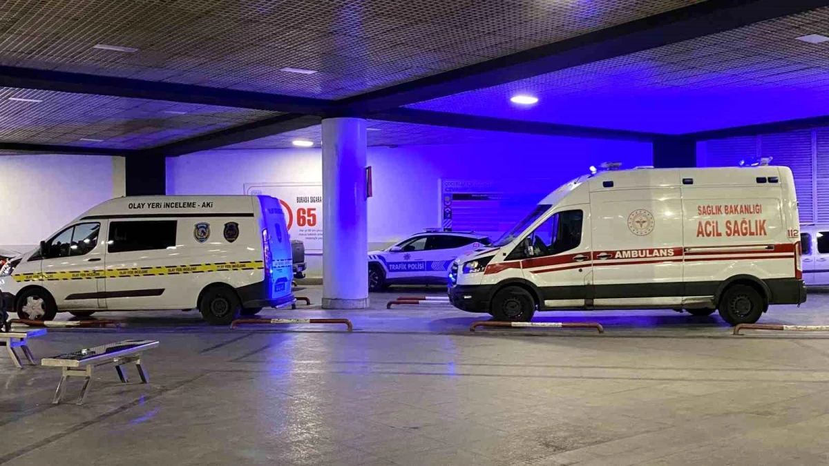 İstanbul Cevahir Alışveriş Merkezi\'nde bir kadın intihar etti