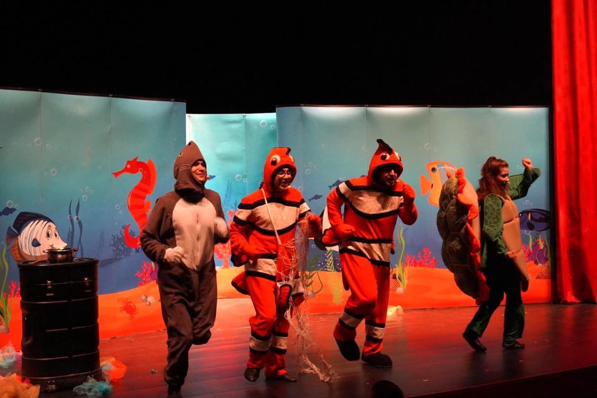 Bilecik Belediyesi Çocuklar İçin Ücretsiz Müzikal Tiyatro Oyunları Düzenledi