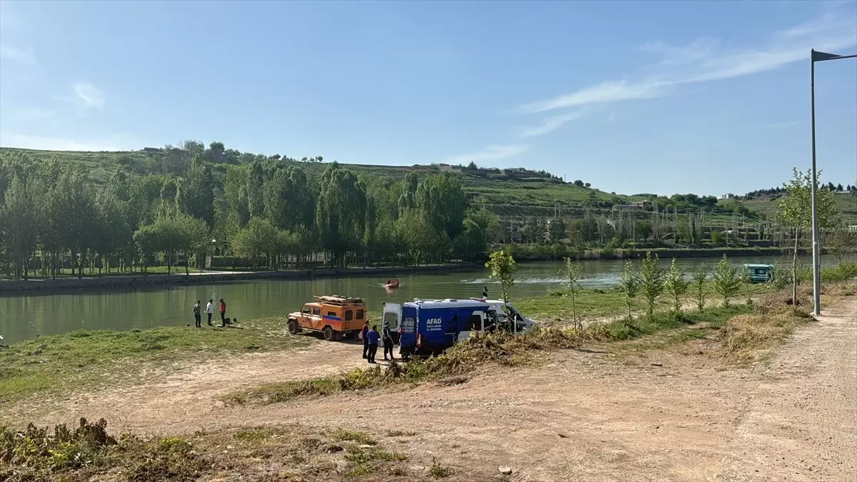 Diyarbakır\'da kaybolan kişi için Dicle Nehri ve çevresinde arama çalışması