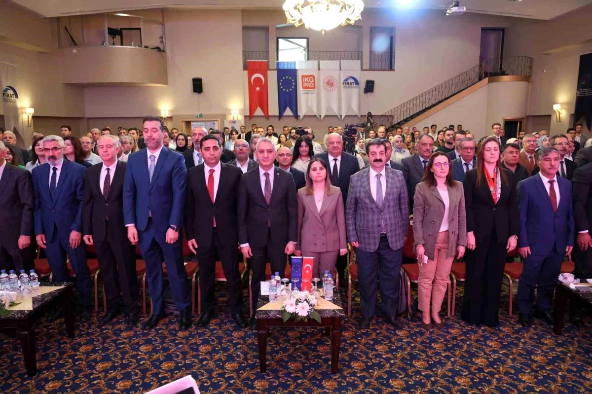 Elazığ\'da Kadın ve Genç İstihdamı Konferansı Gerçekleştirildi