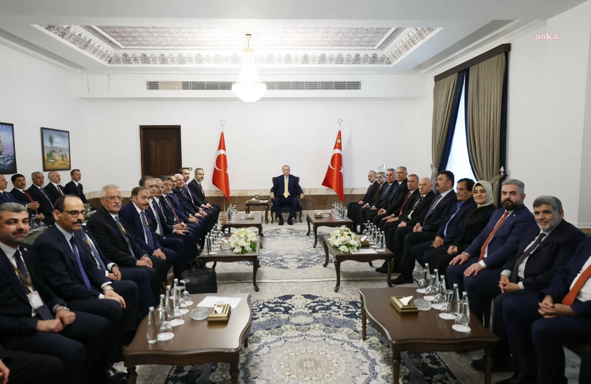 Erdoğan, Bağdat\'ta Irak Türkmen toplumu temsilcilerini kabul etti