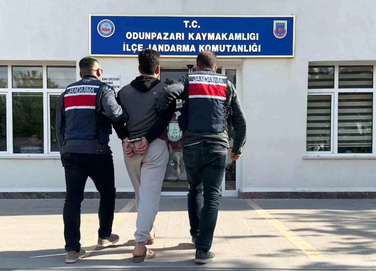 DEAŞ Terör Örgütü Üyesi Eskişehir\'de Yakalandı