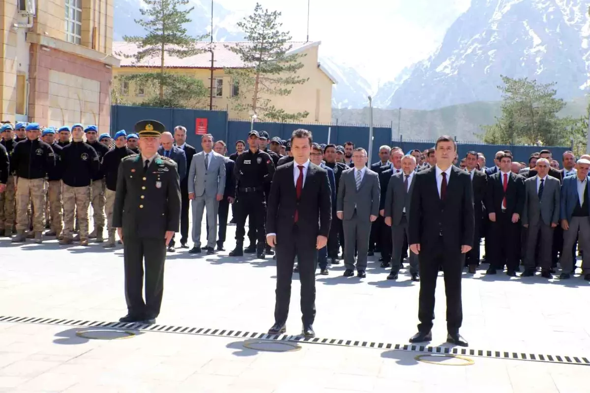 Hakkari\'nin düşman işgalinden kurtuluşu törenle kutlandı