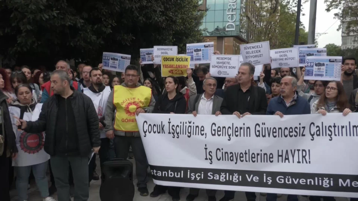 İSİG İstanbul Kadıköy\'de Çocuk İşçiliğe ve İş Cinayetlerine Son Talebiyle Eylem Yaptı