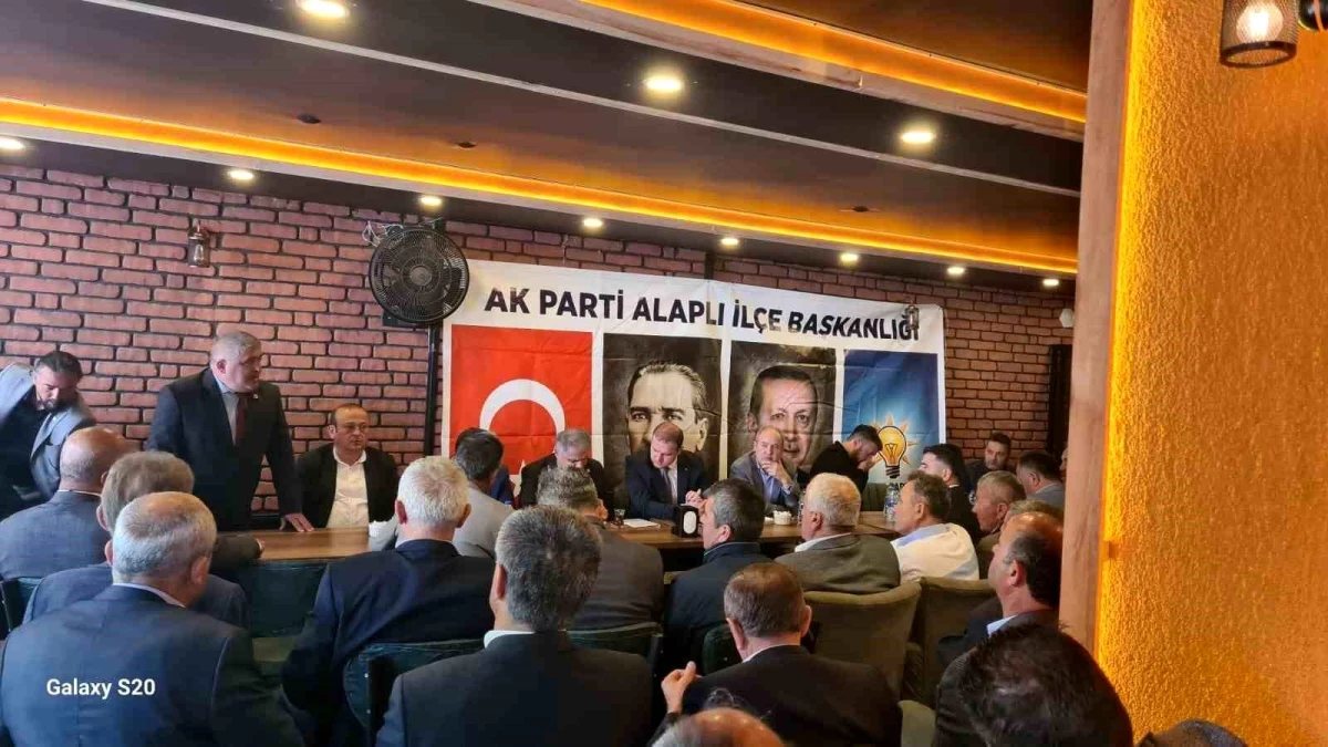 Zonguldak Alaplı\'da Muhtarlarla Tanışma ve İstişare Toplantısı Yapıldı