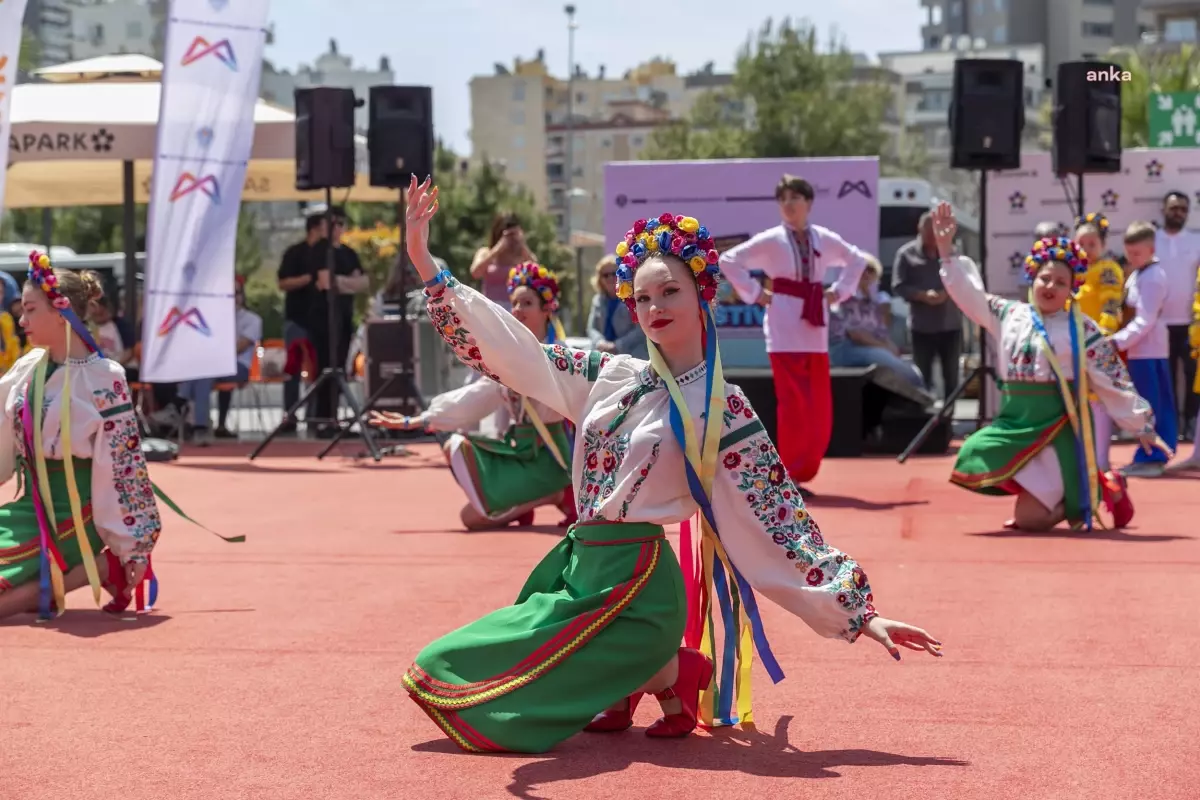 Mersin\'de Uluslararası Çocuk Festivali Başladı