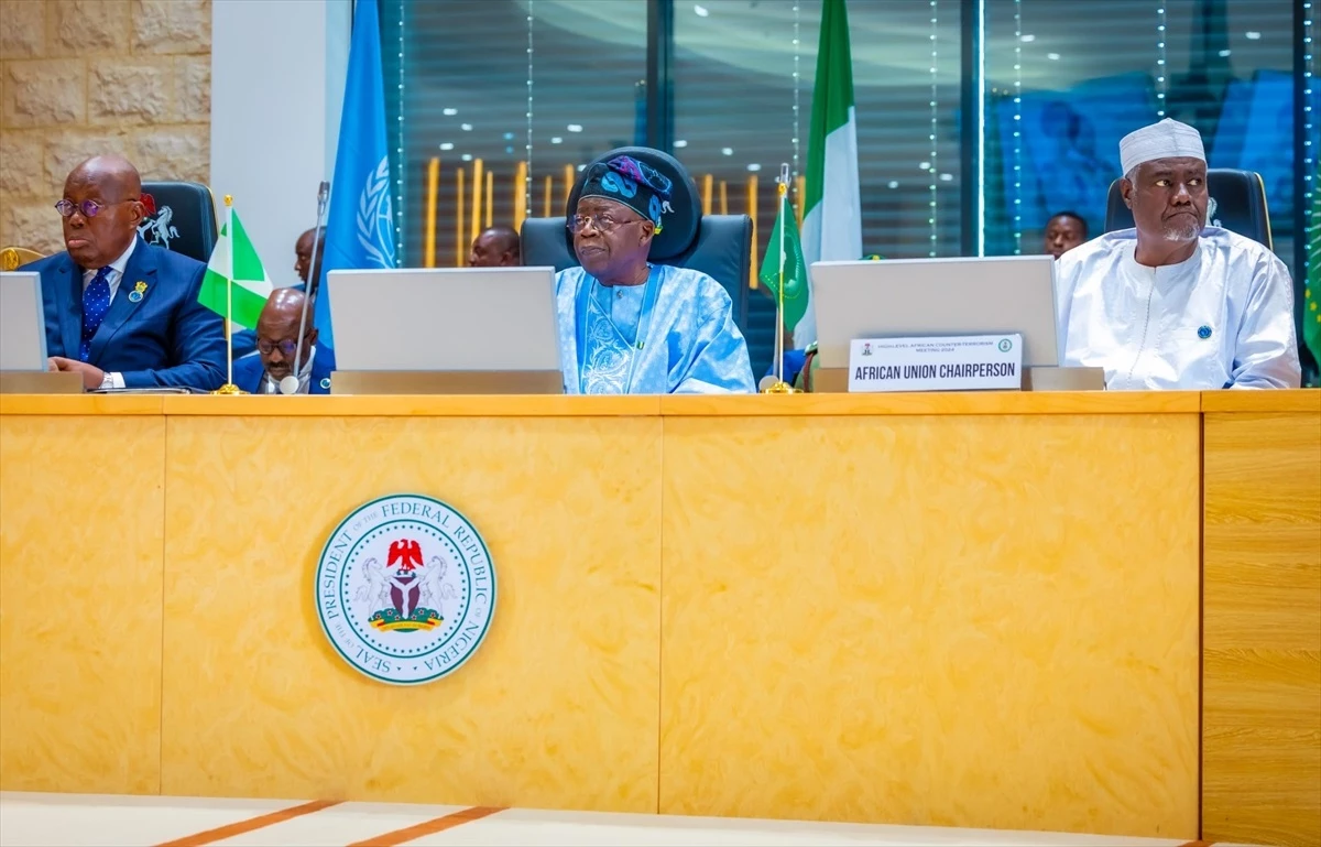 Nijerya Devlet Başkanı, Afrika\'da terörle mücadele merkezi kurulması çağrısında bulundu