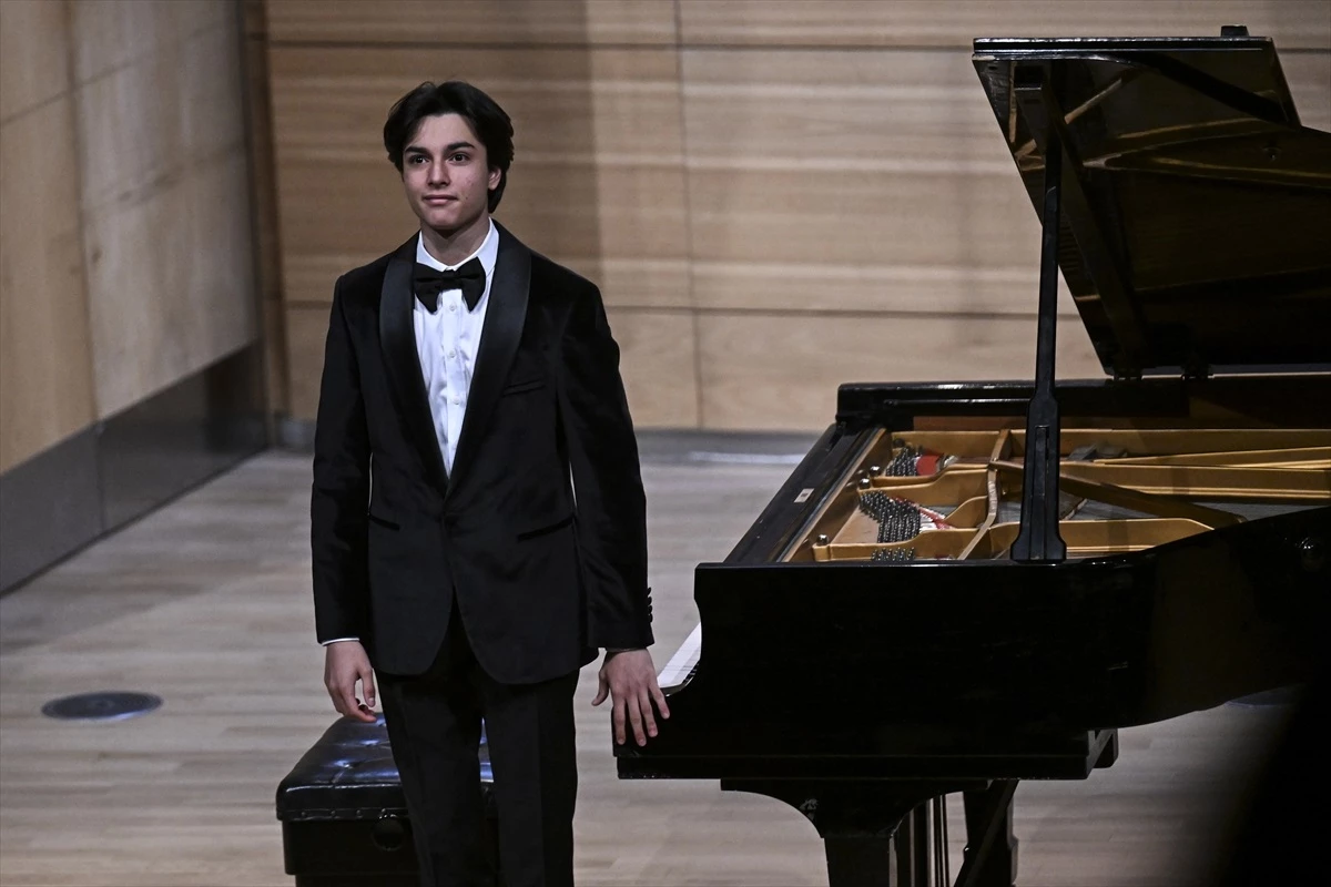 16 yaşındaki piyanist Can Saraç, Rusya\'da konser verdi ve Brezilya\'da konser vermeye hazırlanıyor