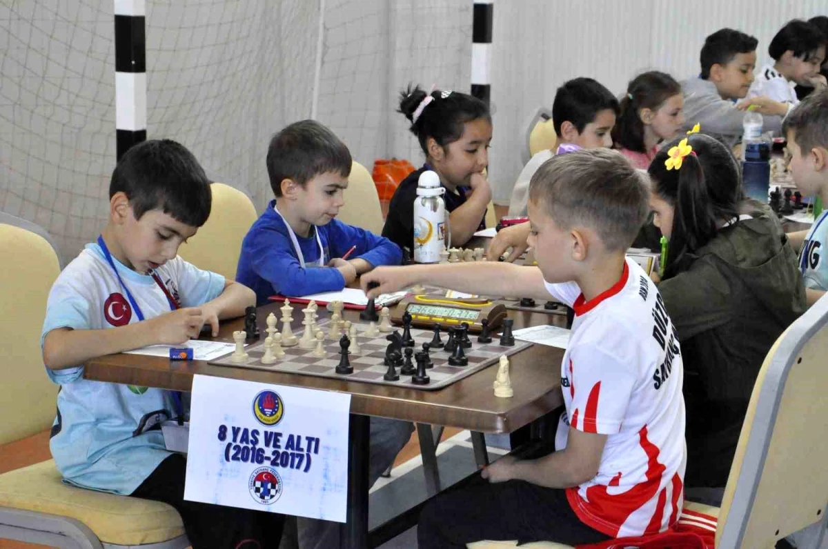 Ulusal Egemenlik Satranç Turnuvası Düzce\'de Gerçekleşti