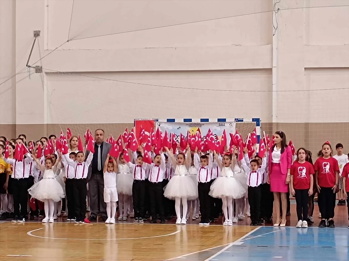 Adana, Mersin ve Hatay\'da 23 Nisan kutlamaları düzenlendi