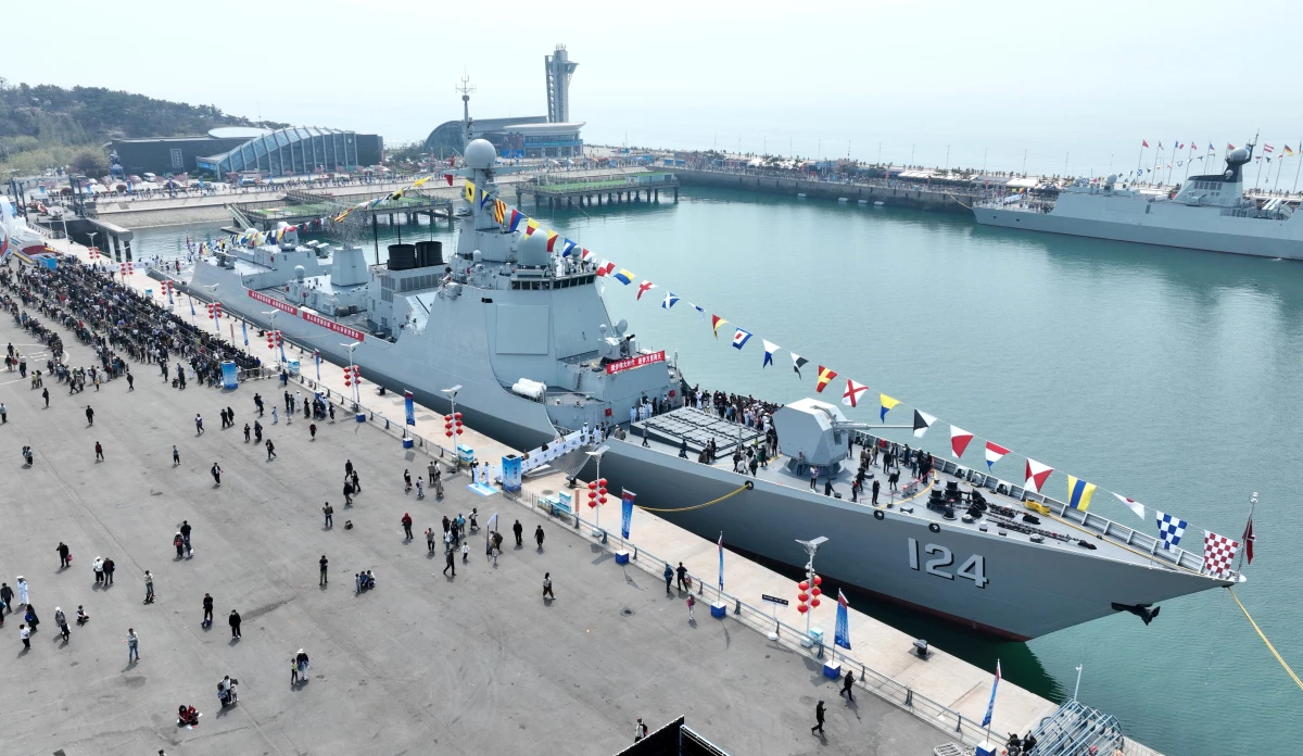 Çin Donanması, 75. Kuruluş Yıldönümünü Kutluyor