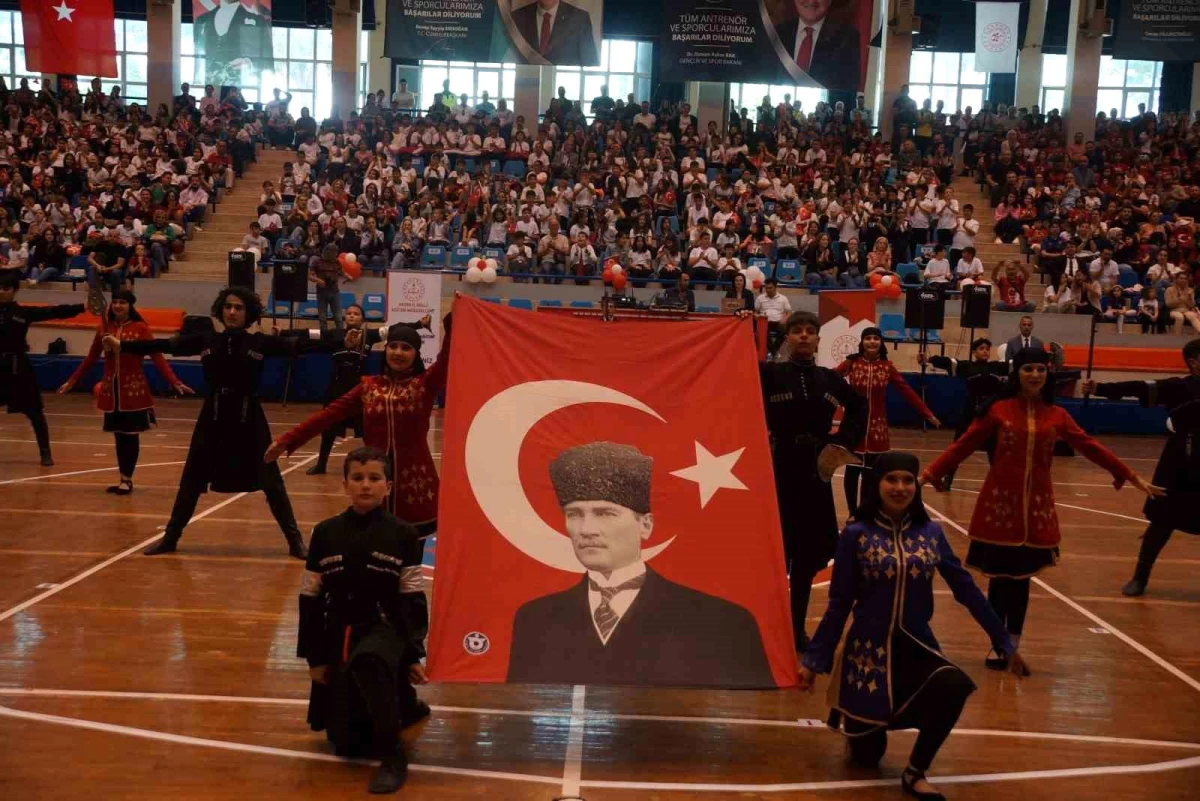 Aydın\'da 23 Nisan Ulusal Egemenlik ve Çocuk Bayramı Coşkuyla Kutlandı