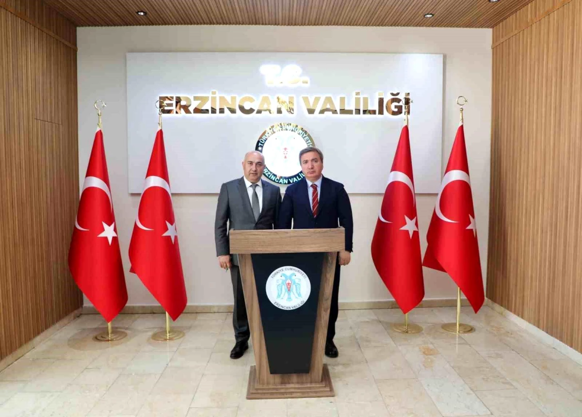 Azerbaycan Kars Başkonsolosu Vali Aydoğdu\'yu ziyaret etti