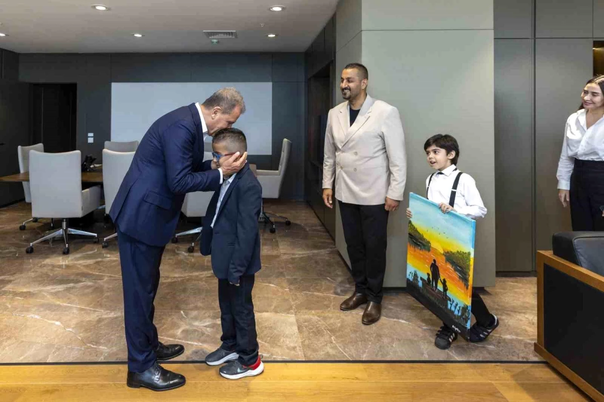 Başkan Seçer, 23 Nisan Ulusal Egemenlik ve Çocuk Bayramı\'nda çocuklarla buluştu