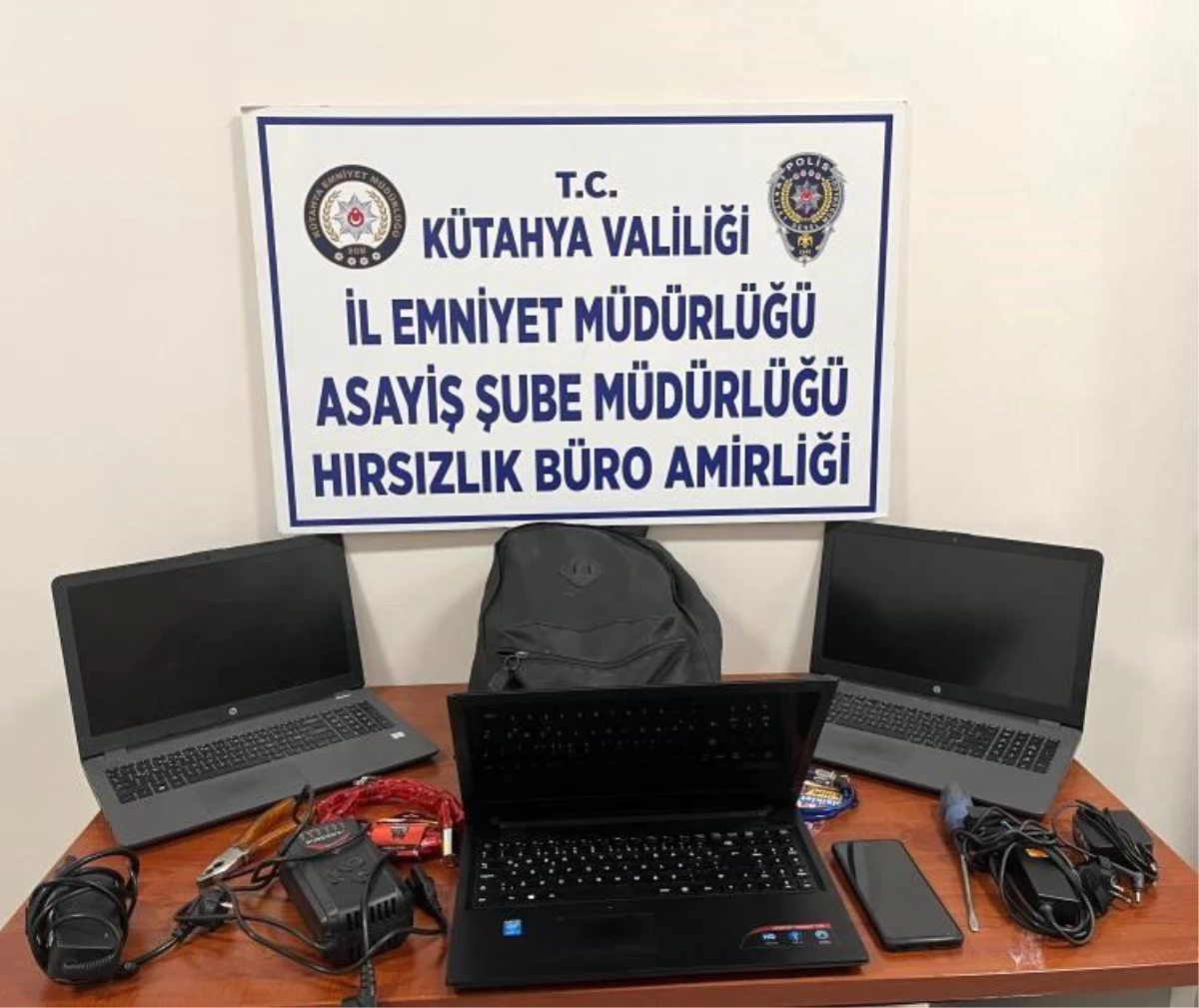 Kütahya\'da Bilgisayar Hırsızı Yakalandı
